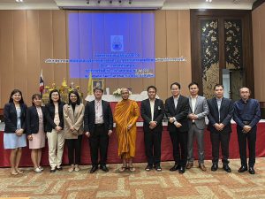 วันพฤหัสบดีที่ 11 มกราคม 2567 พระสุทธิสารเมธี, ผศ.ดร. คณบดีบัณฑิตวิทยาลัย พร้อมด้วยคณาจารย์ประจำหลัก…