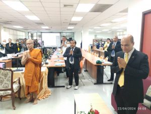 วันที่ ๒๒ เมษายน ๒๕๖๗ เวลา ๐๙.๐๐ น. พระสุทธิสารเมธี, ผศ.ดร. คณบดีบัณฑิตวิทยาลัย ประธานศูนย์ไกล่เกลี่…