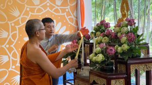 วันจันทร์ที่ ๒๕ ธันวาคม พ.ศ. ๒๕๖๖ บัณฑิตวิทยาลัย นำโดย พระสุทธิสารเมธี, ผศ.ดร. คณบดีบัณฑิตวิทยาลัย ม…