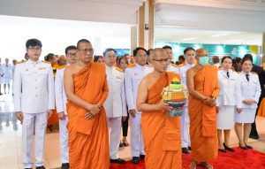 มมร จัดพิธีถวายเครื่องสักการะและเจริญพระพุทธมนต์ถวายพระพร สมเด็จพระสังฆราช เนื่องในโอกาสเจริญพระชนมา…